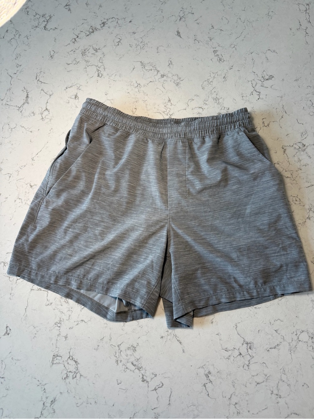 Lululemon Men’s Lined Shorts Heather Gray Medium Zip Pocket